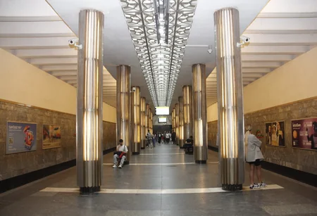 Metronun “Qara Qarayev” stansiyasında işıqlandırma sistemi yenilənib