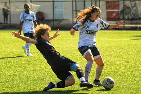 Azərbaycan millisinin futbolçusu: Zəlzələdən sağ çıxdığım üçün özümü şanslı sayıram