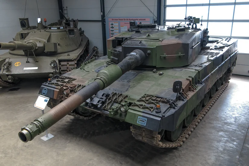 Швейцария разрешила поставку деталей для военной техники Украине
