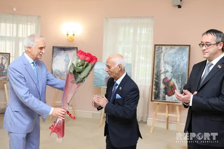 Moskva Şəhər Dumasında azərbaycanlı rəssamın sərgisi açılıb - FOTO