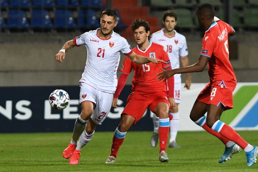 Monteneqrolu futbolçu: Neytral meydanda oynayacağımız üçün rahatıq