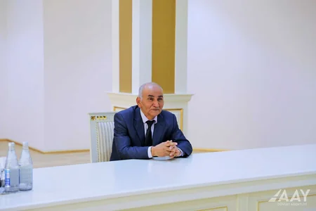 Saleh Məmmədov Salyan rayonunda vətəndaşları qəbul edib