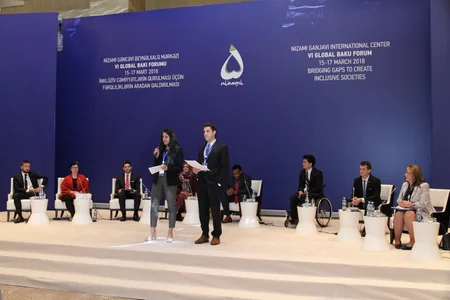 VI Qlobal Bakı Forumu çərçivəsində gənclərin panel müzakirəsi keçirilib