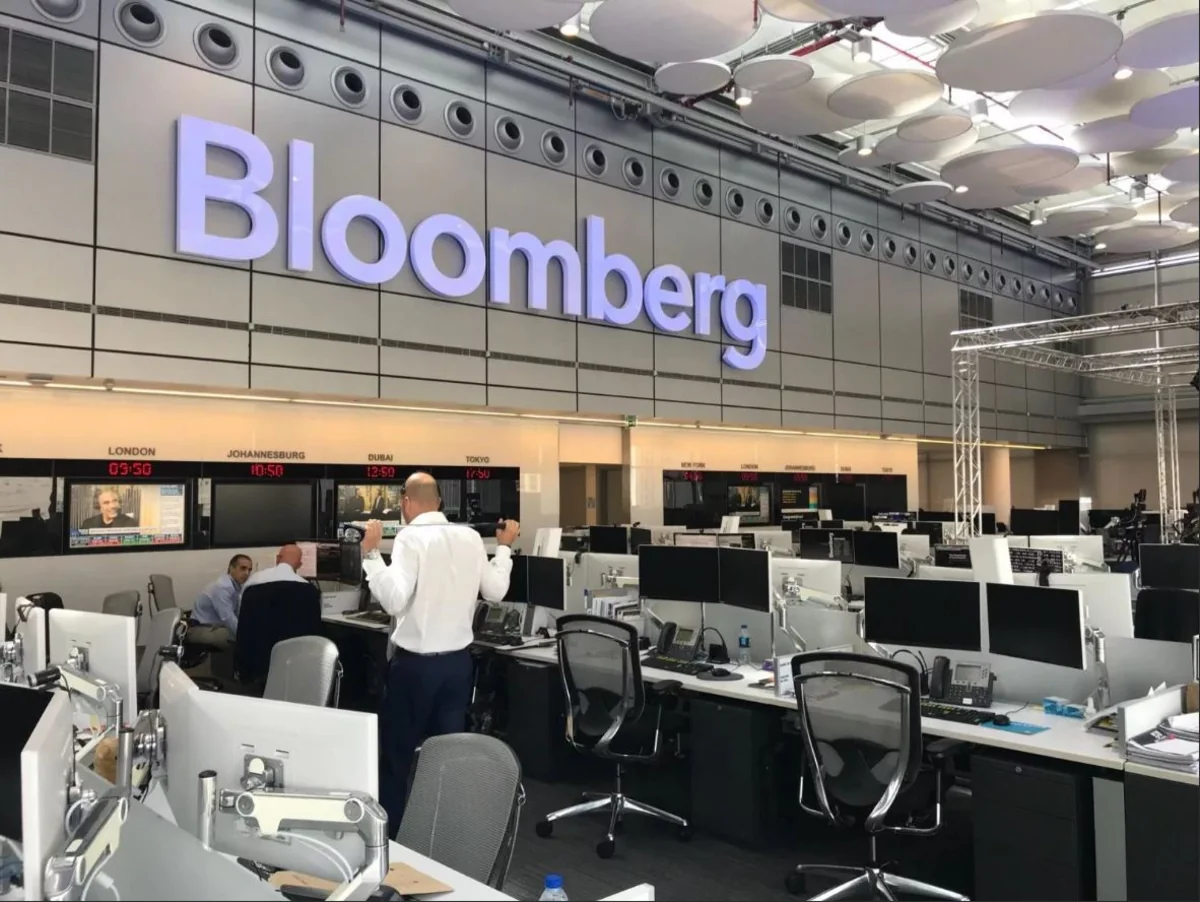 Bloomberg приостанавливает публикацию новостей на русском языке