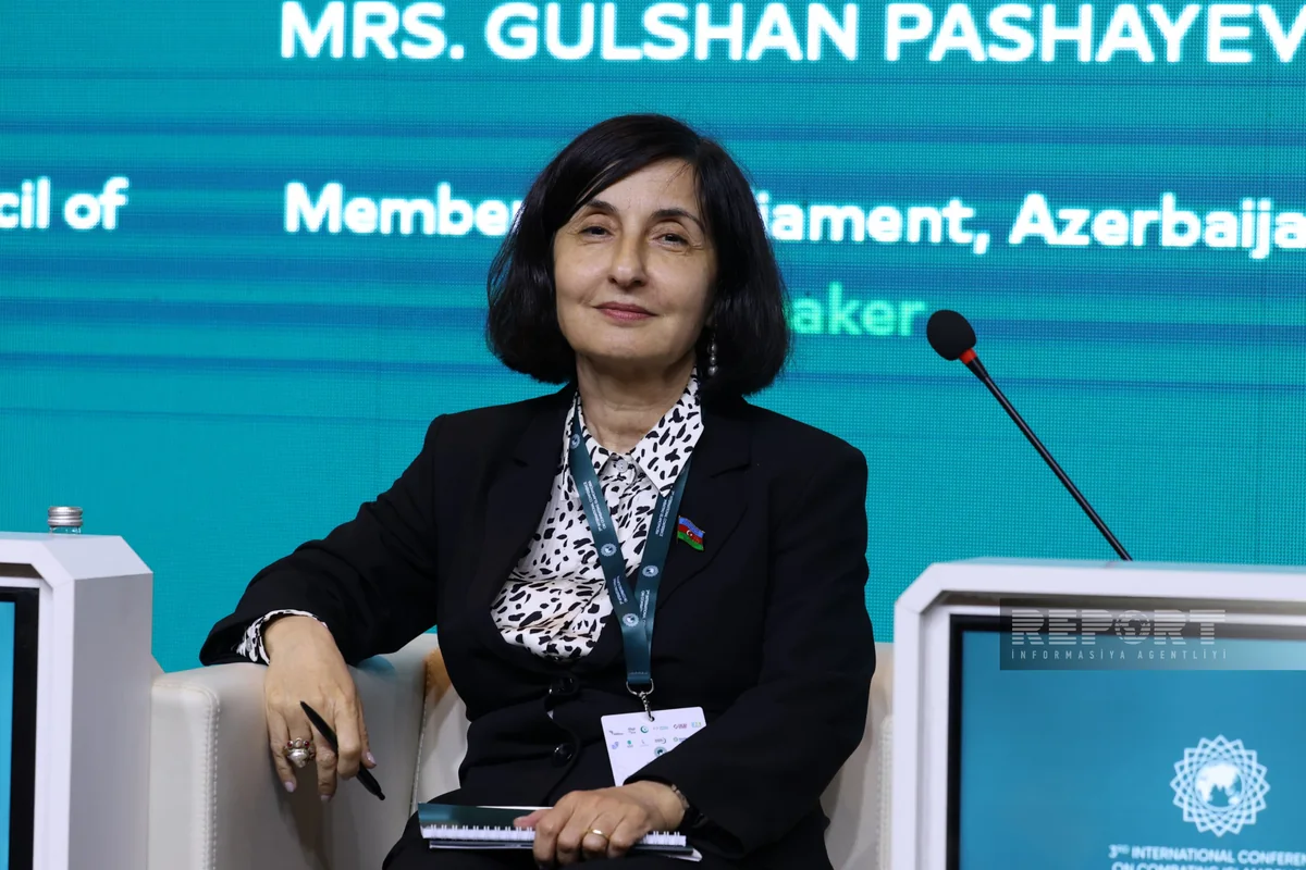 Deputat: Məktəblərdə islamofobiyanın qadınların həyatına təsiri barədə maarifləndirmə işləri aparılmalıdır