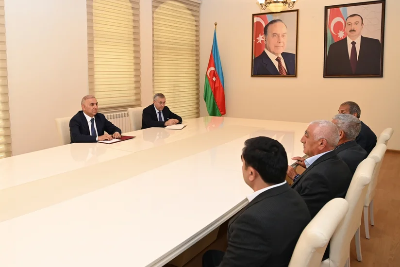 Vüqar Əhmədov Qazaxda vətəndaşları qəbul edib