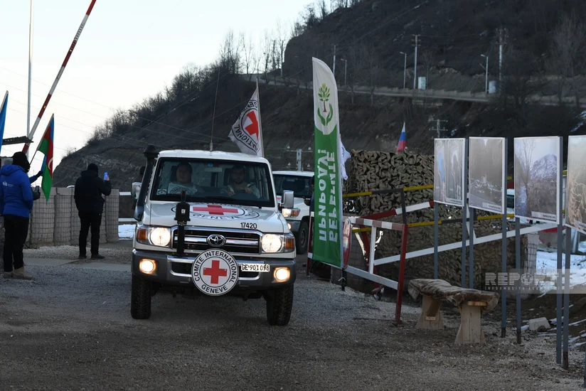 Toronto Sun confirms that Red Cross vehicles are given uninterrupted free passage to Khankandi