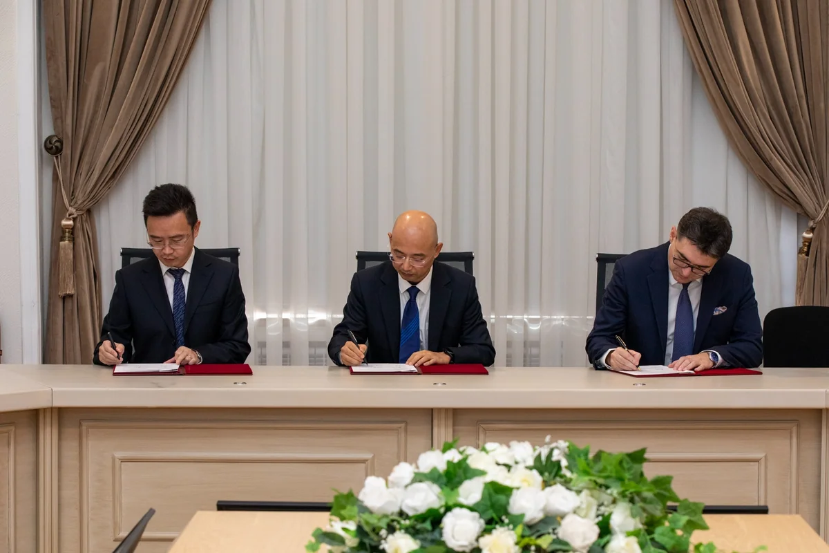 Azerbaijan inks agreements with two more Chinese companies