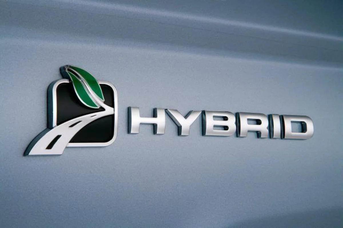Plug-in hybrid electric vehicle sales greatly increase