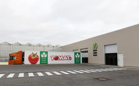 Prezident İlham Əliyev Zirə qəsəbəsində “BAKU AGROPARK”da görülən işlərlə tanış olub