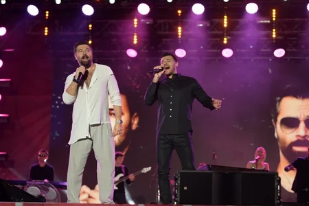 Heydər Əliyev Mərkəzinin parkında “MUZ-TV diskoteka”