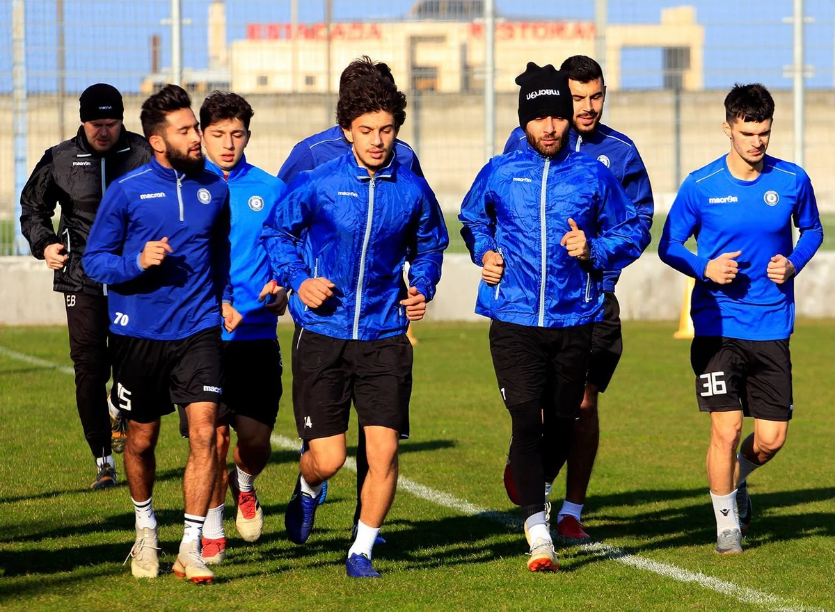 “Sumqayıt” baxışa iki futbolçu cəlb edib
