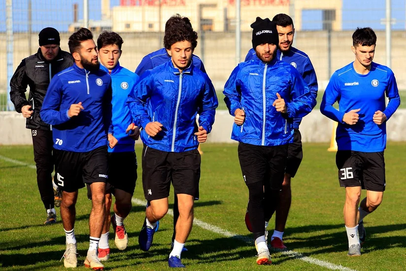 “Sumqayıt” baxışa iki futbolçu cəlb edib