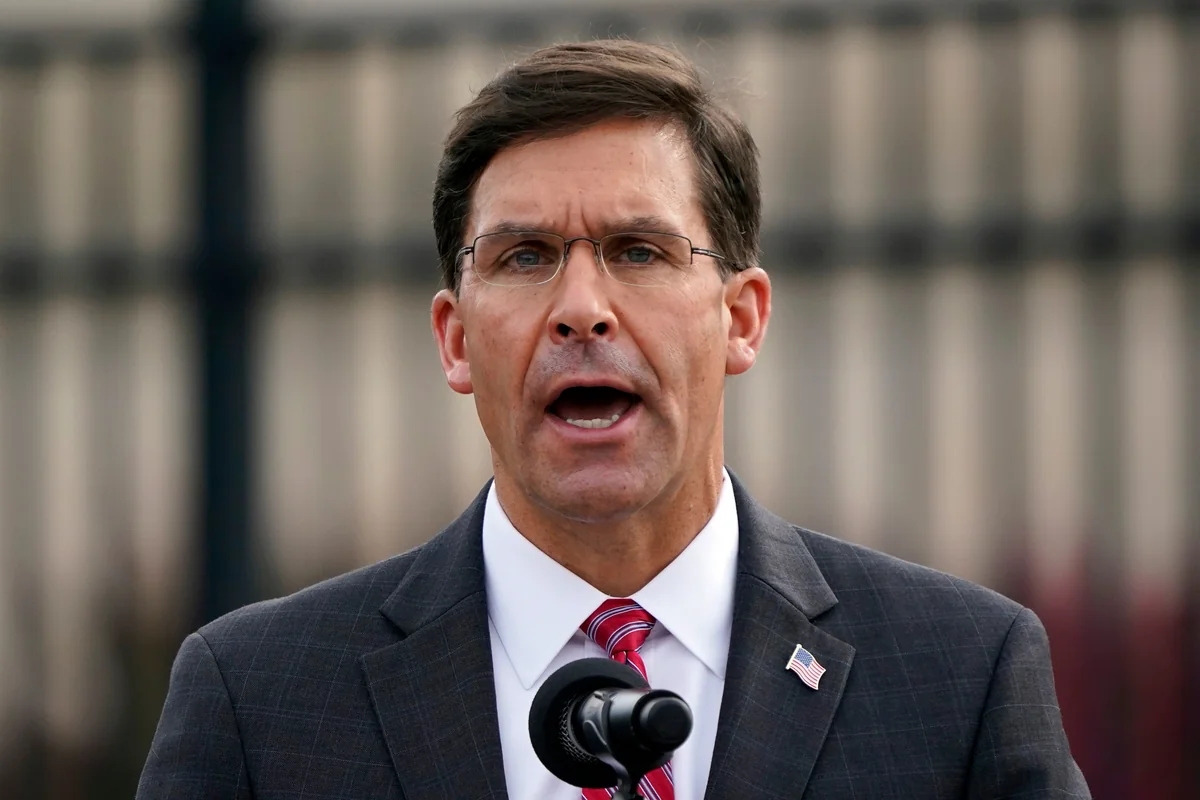 Tramp Mark Esperi Pentaqon rəhbəri vəzifəsindən azad etdi