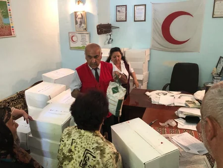 UAE Embassy and Red Cress distribute Ramadan food boxes to needy families in Azerbaijan