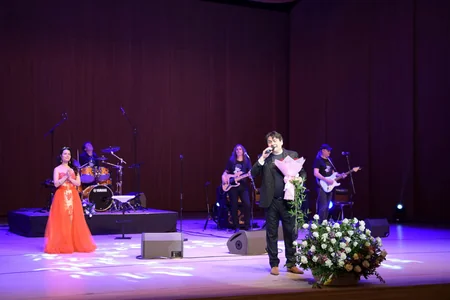 Heydər Əliyev Mərkəzində Aleksandr Serovun konserti keçirilib