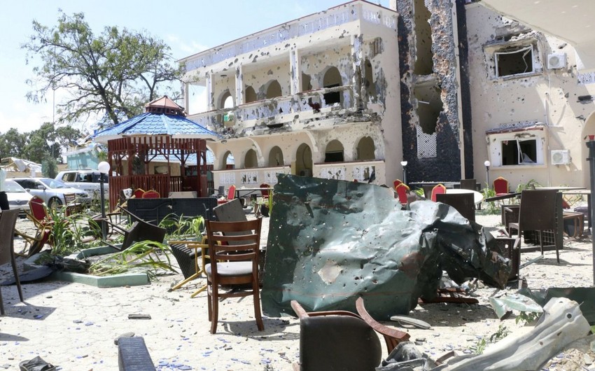 Somali hotel attack: At least 10 killed
