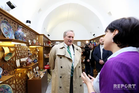 US Ambassador visits trade and exhibition center ABAD - PHOTO
