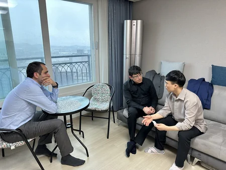 Председатель комитета побывал в гостях у корейско-азербайджанской семьи