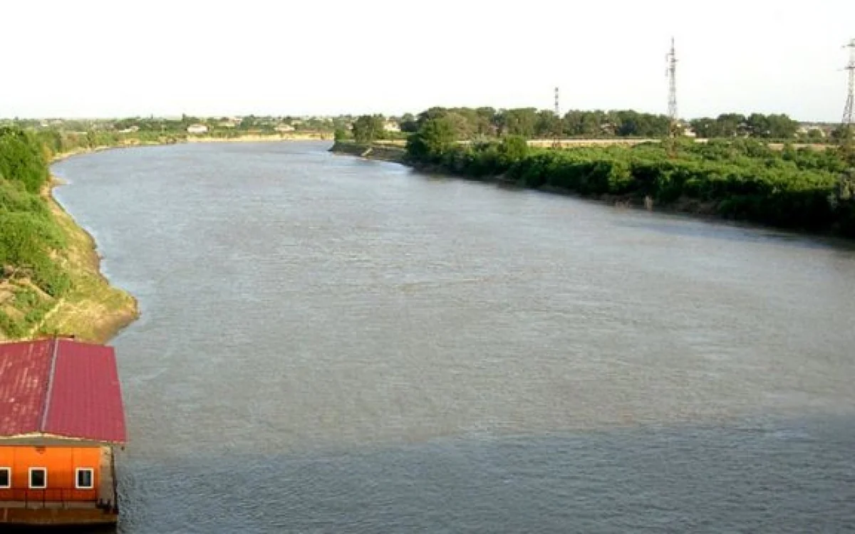 Kürdə suyun səviyyəsi arıtb