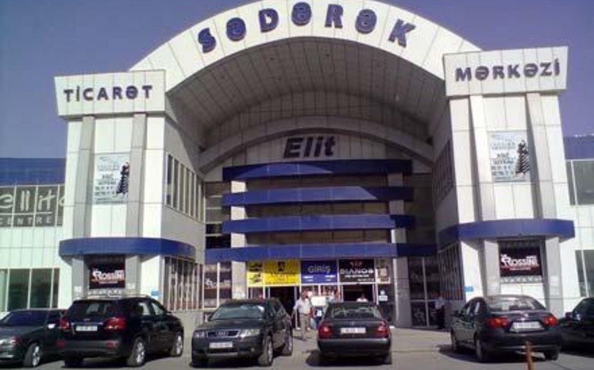Sədərək Ticarət Mərkəzində iki polis əməkdaşını bıçaqlayan şəxsin apellyasiya şikayətinə baxılıb
