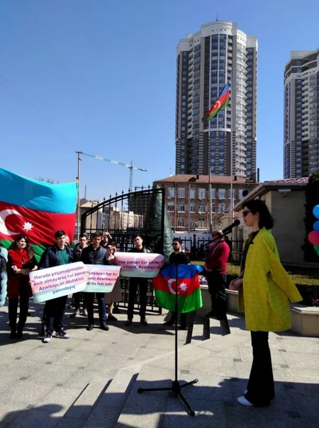Azərbaycanlılar Kiyevdə həmrəylik aksiyası keçirib