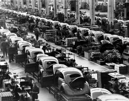 Легендарный Volkswagen Beetle ушёл в историю - ФОТО