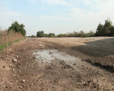 Kürdəmirdə əlli il əvvəl tikilən yol bərbad vəziyyətə düşüb - REPORTAJ