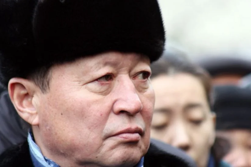 Экс-главу КНБ Казахстана приговорили к 7,5 годам колонии и лишили генеральского звания