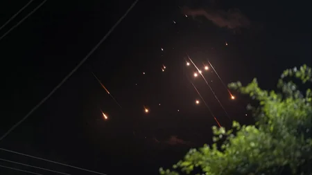 İran ABŞ hərbi bazasında əsas obyekti vurduğunu bildirib - YENİLƏNİB