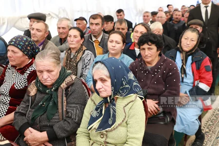 Söyüdlü kəndinin sakinləri tullantıxana sahəsində monitorinqin nəticələri barədə məlumatlandırılıb