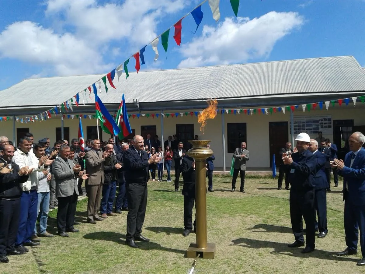 Saatlı rayonunun daha 2 kəndinə təbii qaz verilib