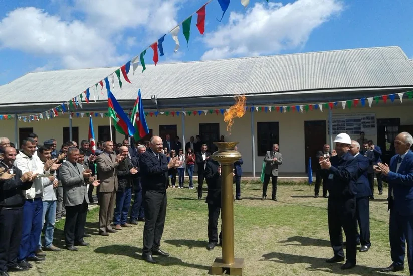 Saatlı rayonunun daha 2 kəndinə təbii qaz verilib