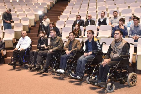 Photo exhibition dedicated to mine victims held in Baku