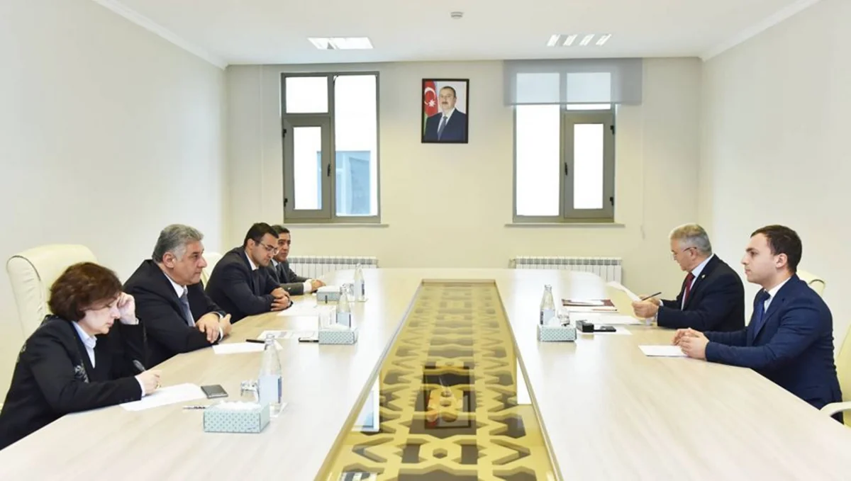 Nazir Azad Rəhimov Biləsuvarda vətəndaşları qəbul edib