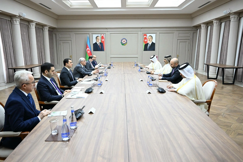 Əli Əsədov Qətərin mədəniyyət naziri ilə görüşüb