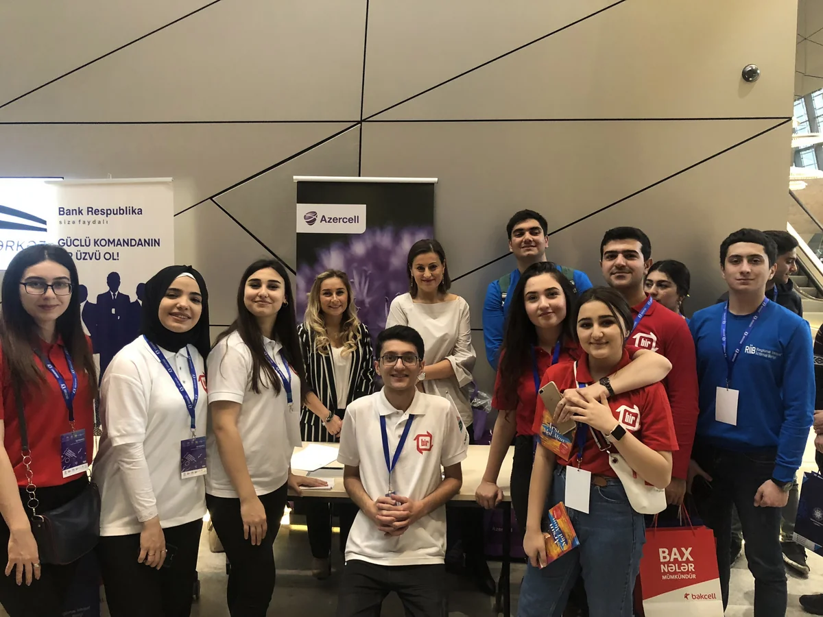 Azercell продемонстрировал солидарность с молодыми волонтерами