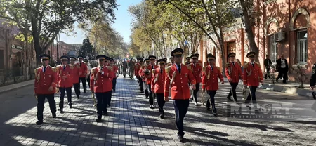 Gəncədə Zəfər Günü münasibətilə hərbçilərin yürüşü keçirilir
