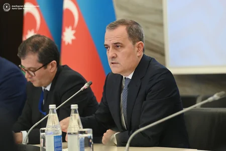 Jeyhun Bayramov mulls current regional situation with heads of National Commissions for UNESCO