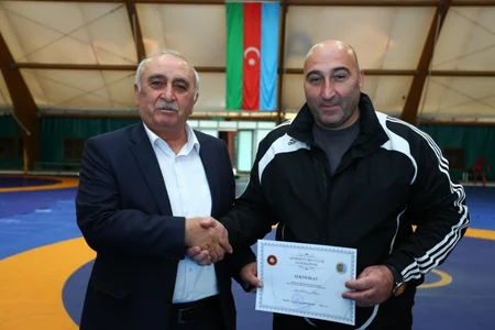 Azərbaycan Güləş Federasiyasının təşkil etdiyi məşqçilərin ümumrespublika seminarı davam edir