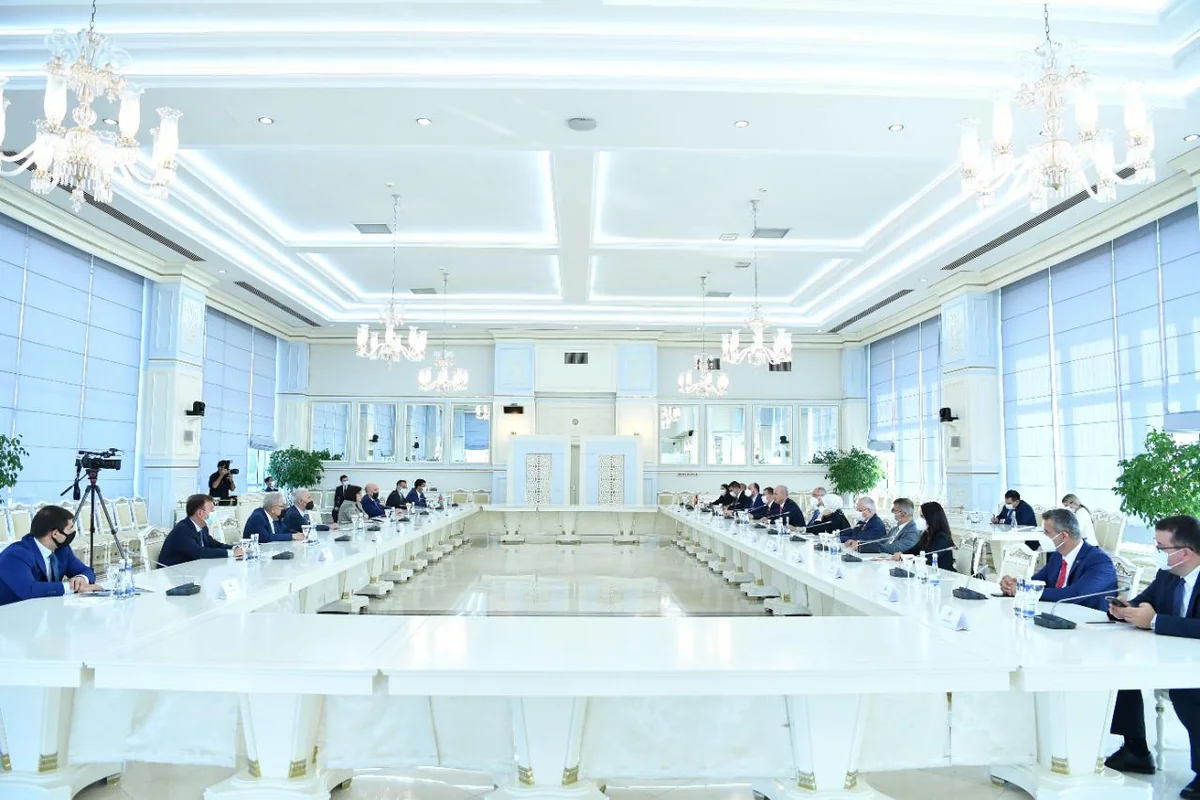 Sahibə Qafarova AKP nümayəndə heyəti ilə görüşüb