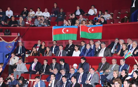 Parisdə Azərbaycan və Fransa güləşçilərinin yoldaşlıq görüşü keçirilib