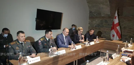 Meeting between Azerbaijani and Georgian defense ministers ends