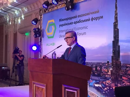 Səudiyyə şəhzadəsi Kiyevdə Azərbaycan diaspor rəhbəri ilə birgə sərmayələri müzakirə edib
