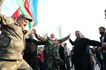 В Тертере с большим воодушевлением празднуют победу