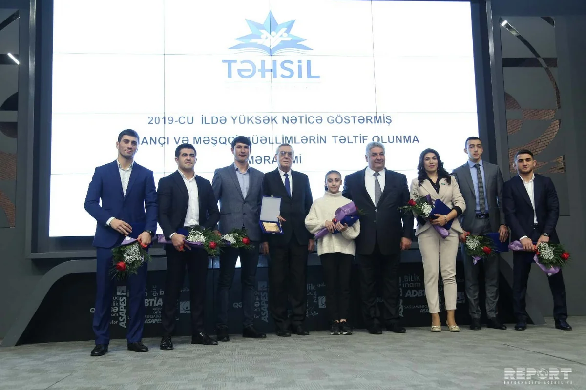 Gənclər və İdman Nazirliyi ilin ən yaxşılarını mükafatlandırıb - SİYAHI