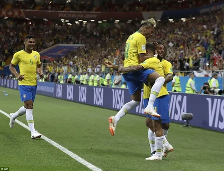 DÇ-2018: İsveçrə millisi Braziliya ilə heç-heçə edib