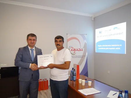 Gəncədəki avtodaşıyıcıların problemləri dinlənilib