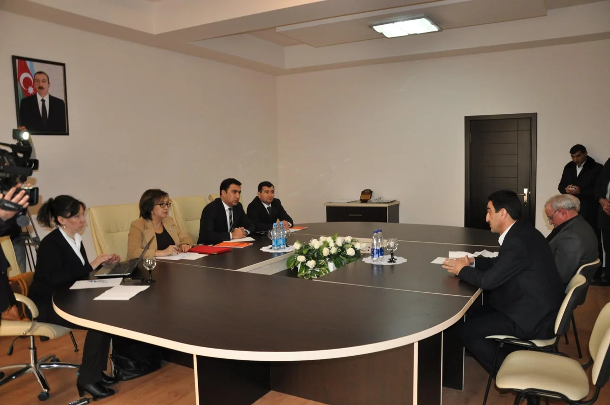 Universiteti bitirəndən sonra diplom ala bilməyənlər TQDK sədrinə şikayət edib