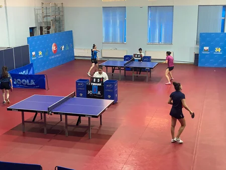Müstəqillik Gününə həsr olunan stolüstü tennis turniri keçirilib
